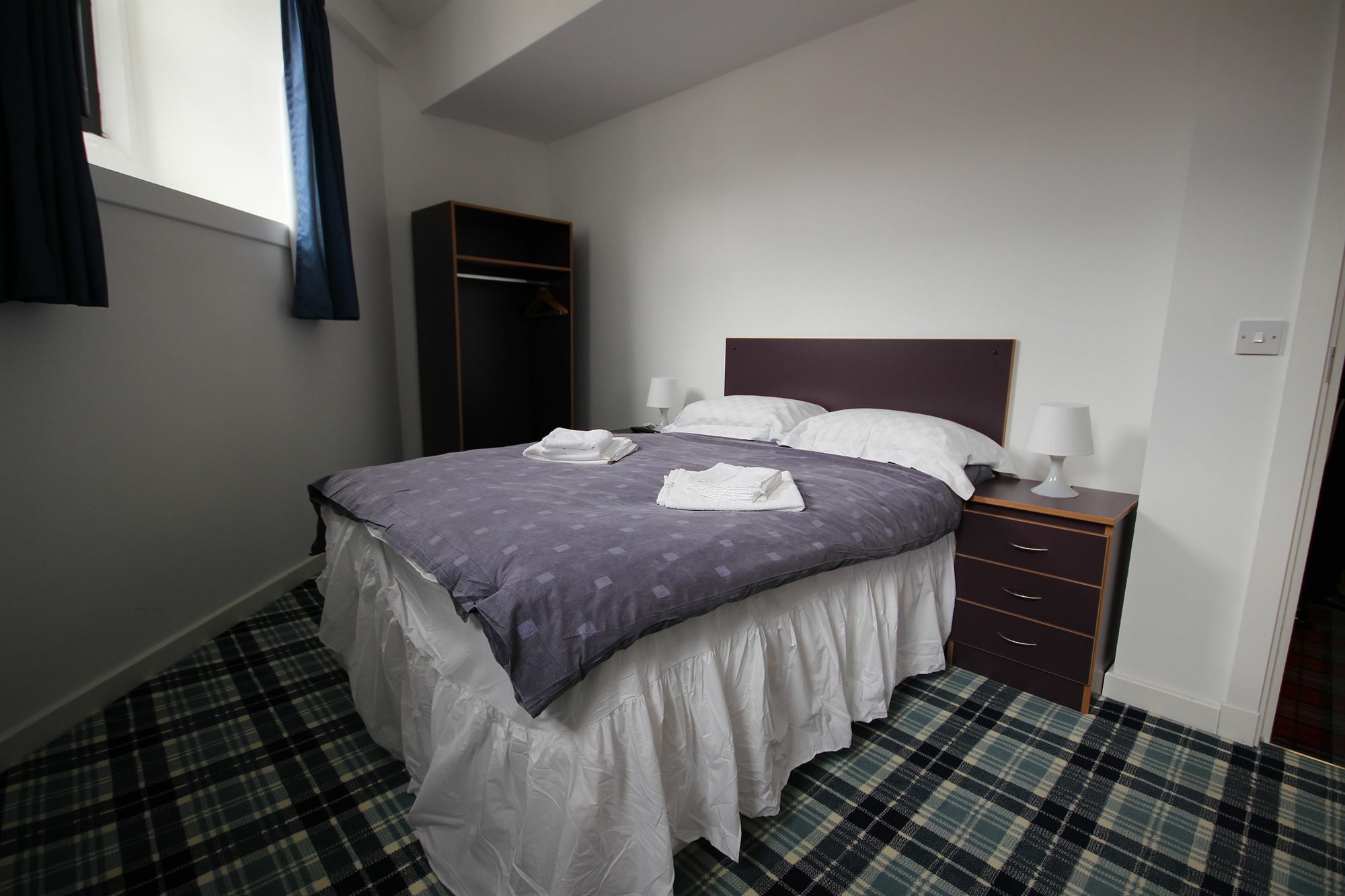 Tartan Lodge Glasgow Ngoại thất bức ảnh